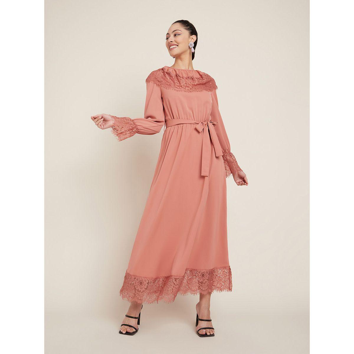 فستان طويل بتداخلات دانتيل من ريد تايب-women-clothing-dresses-image-5