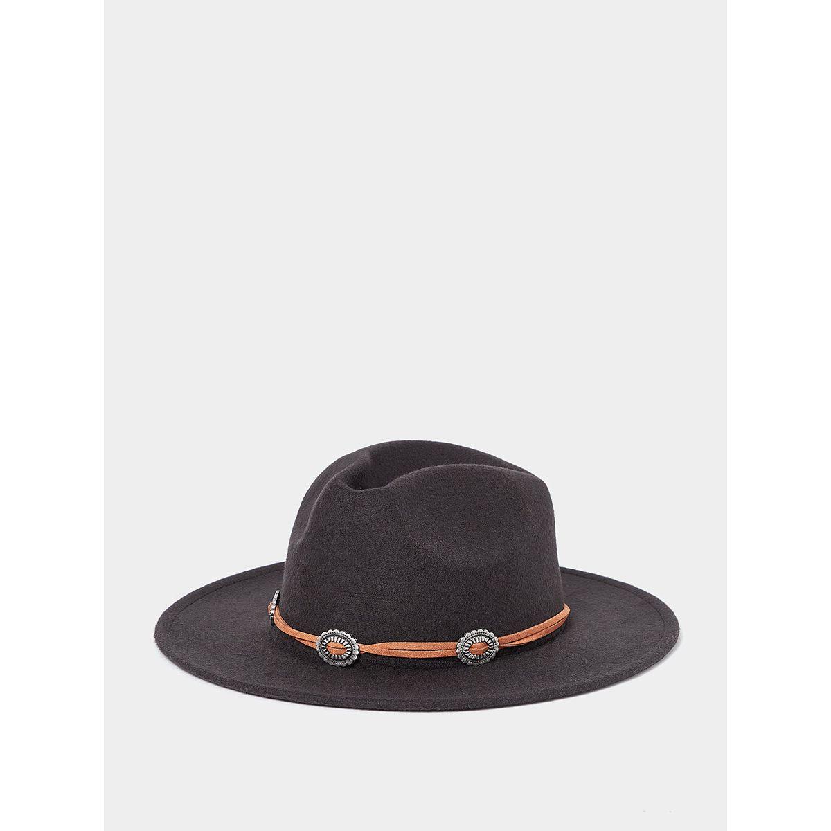 قبعة مزينة بحليات من ستايلي-women-clothingaccessories-capsandhats-image-1