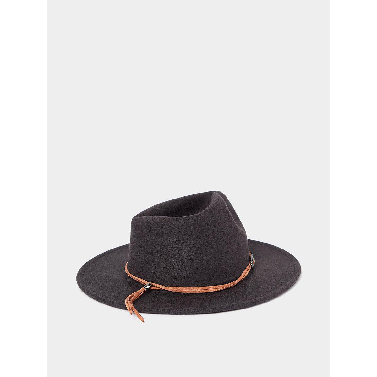 قبعة مزينة بحليات من ستايلي-women-clothingaccessories-capsandhats-image-3