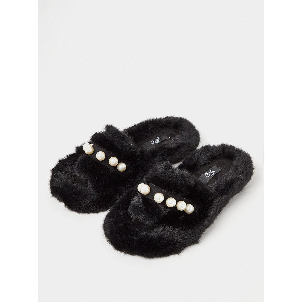 شبشب بفرو اصطناعي مزين بلؤلؤ من ستايلي-women-shoes-bedroomslippers-image-4
