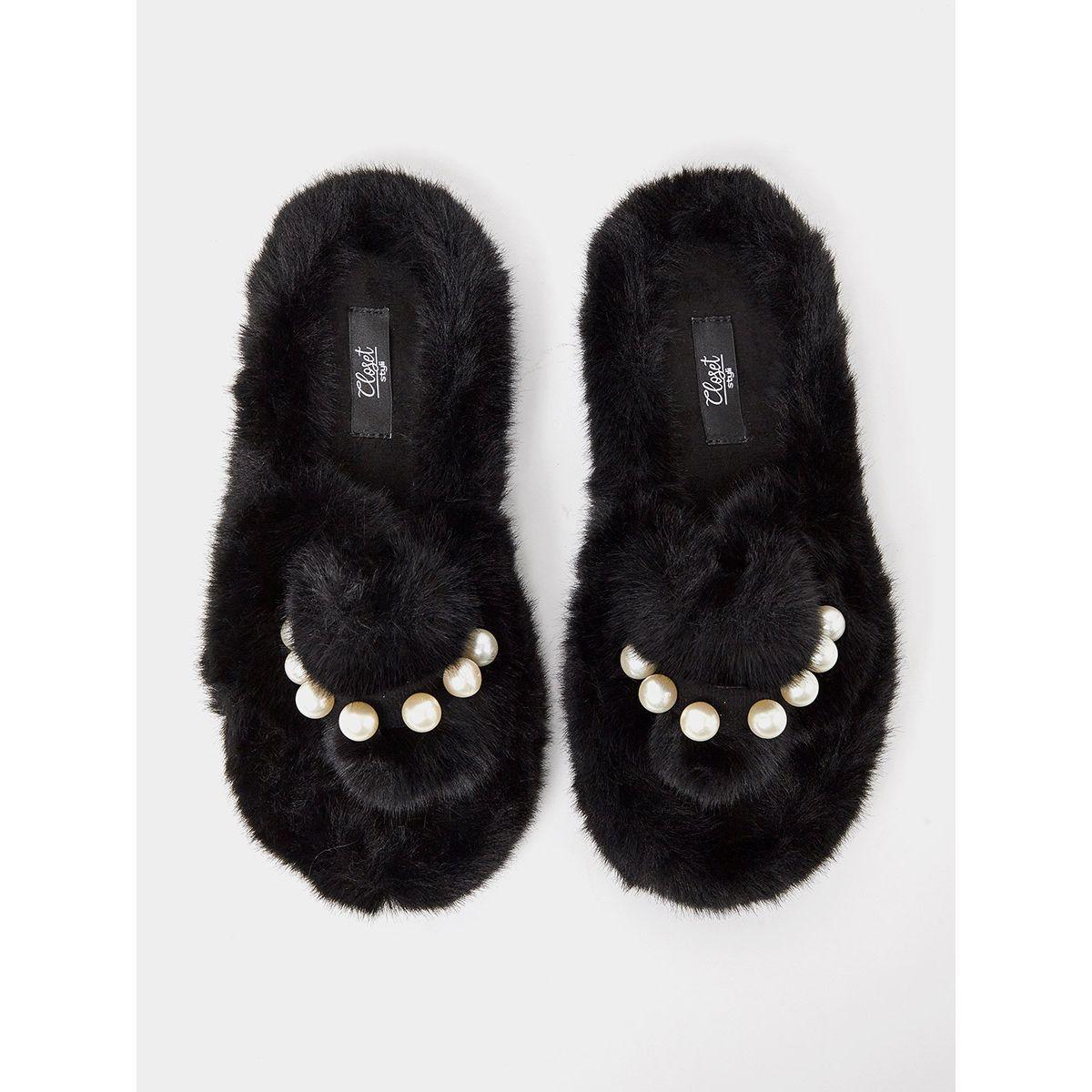 شبشب بفرو اصطناعي مزين بلؤلؤ من ستايلي-women-shoes-bedroomslippers-image-7