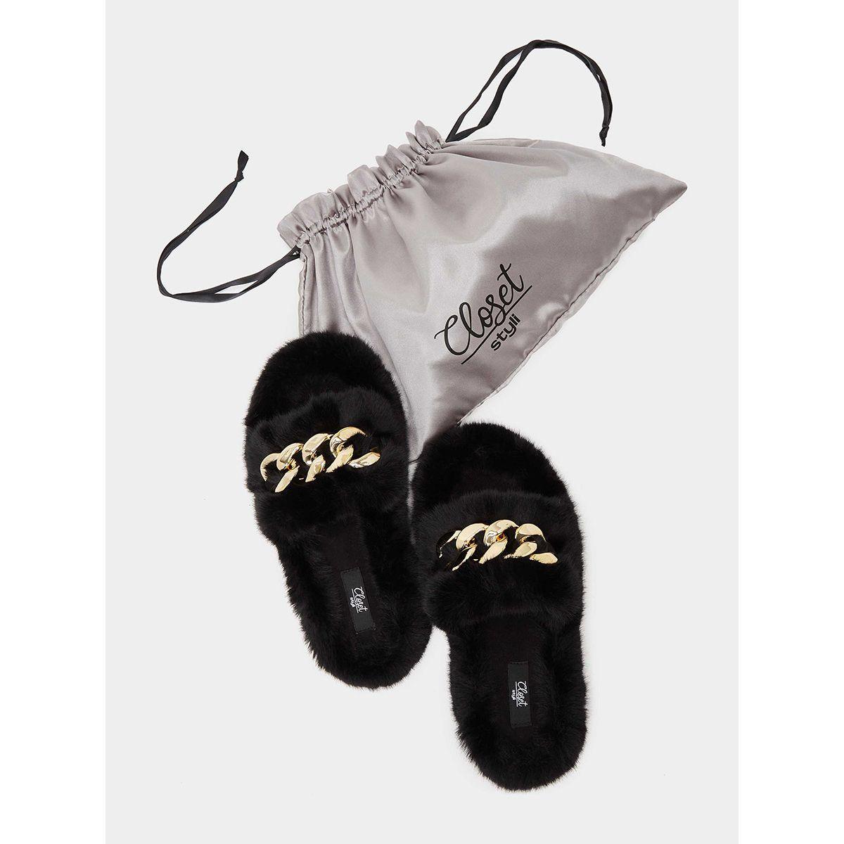 شبشب مزين بفرو اصطناعي و سلسلة من ستايلي-women-shoes-bedroomslippers-image-1