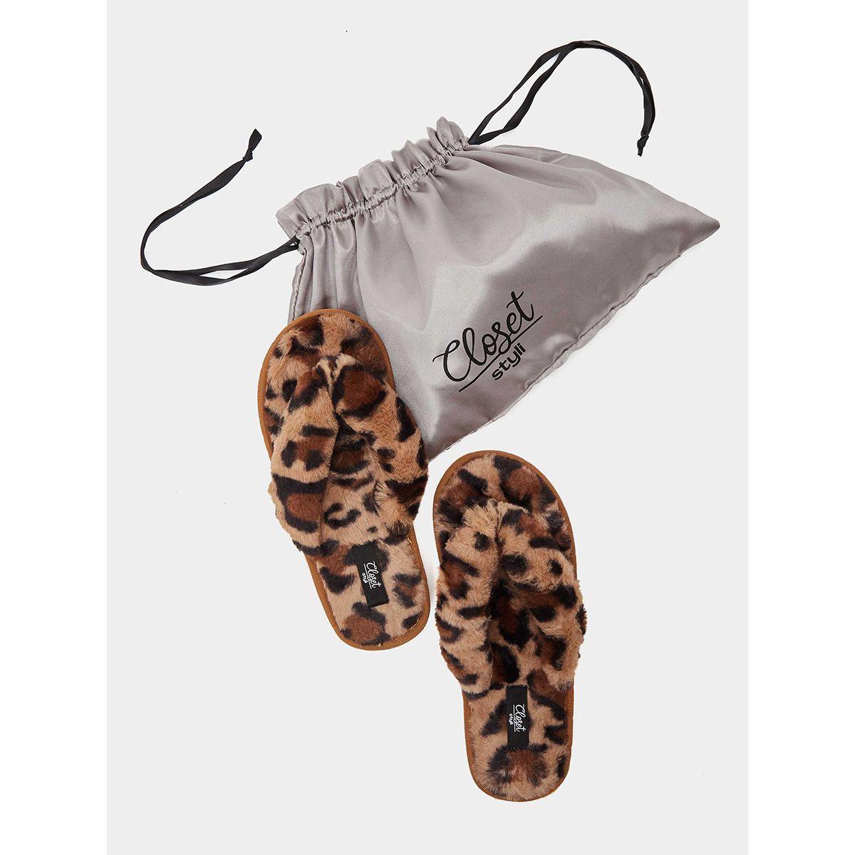 Styli Leopard Print Faux Fur Thong Bedroom Slippers-women-shoes-bedroomslippers-image-1