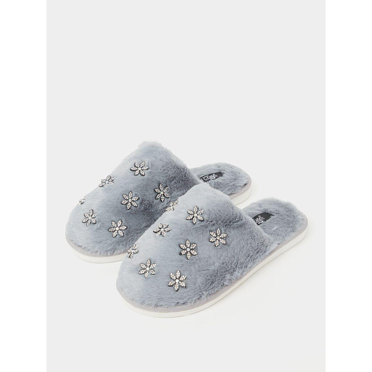 Styli Embellished Detail Padded Bedroom Slippers-women-shoes-bedroomslippers-image-5