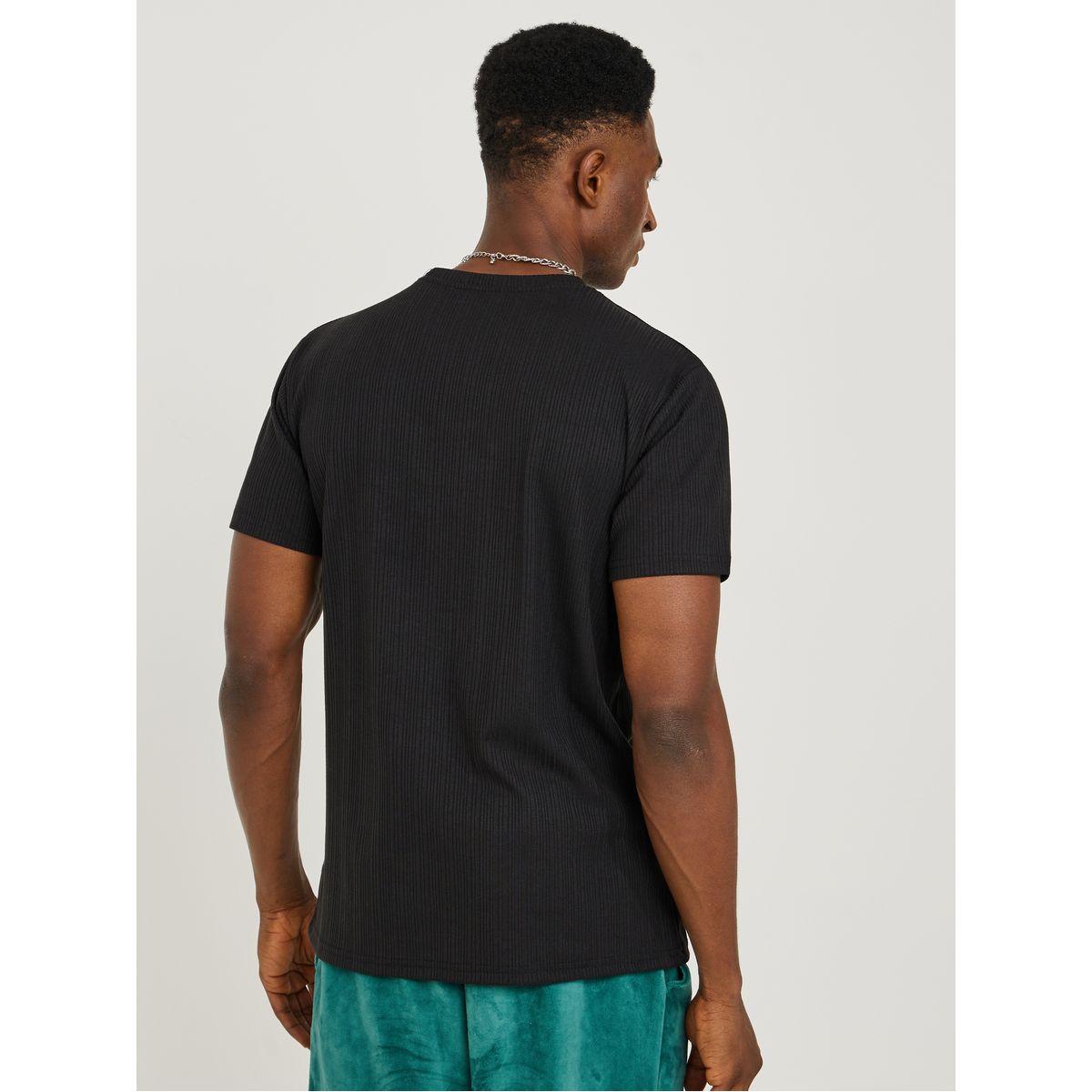 تيشيرت محبوك بقصة واسعة-men-clothing-tshirtsandpolos-tshirts-image-4