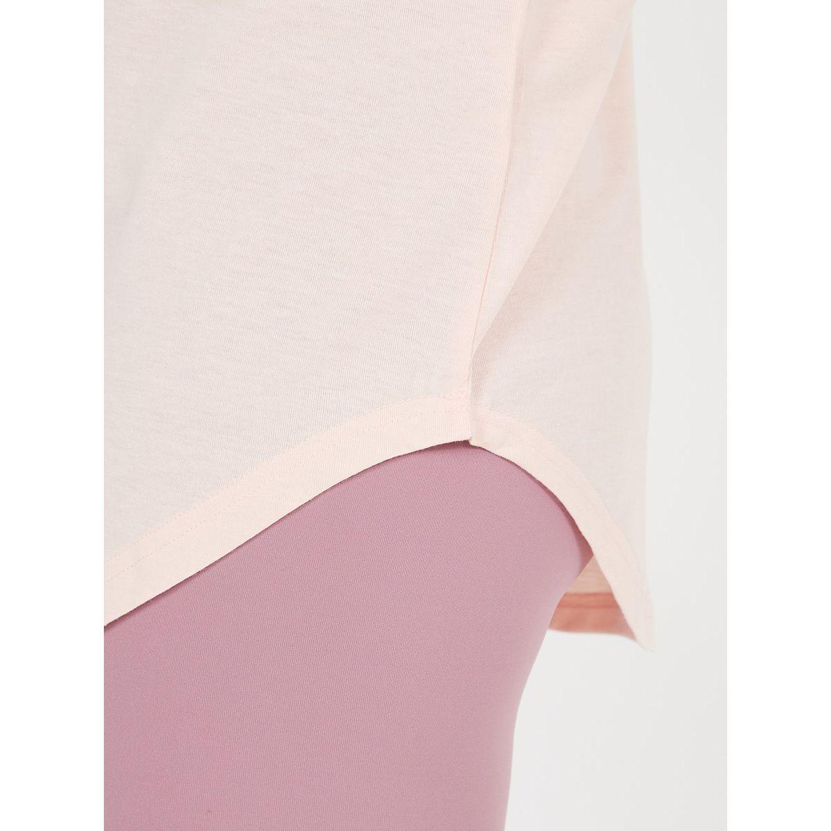 بلوزة رياضية بتداخلات شبكية من ريد تايب-women-clothing-sportswearandactivewear-tshirtsandvests-image-4