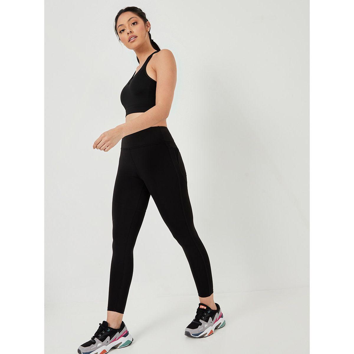 مجموعة من 3 ( ليقنز + بلوزة + صدرية رياضية ) من ستايلي-sports-women-clothing-trackpantsandtracksuits-image-4
