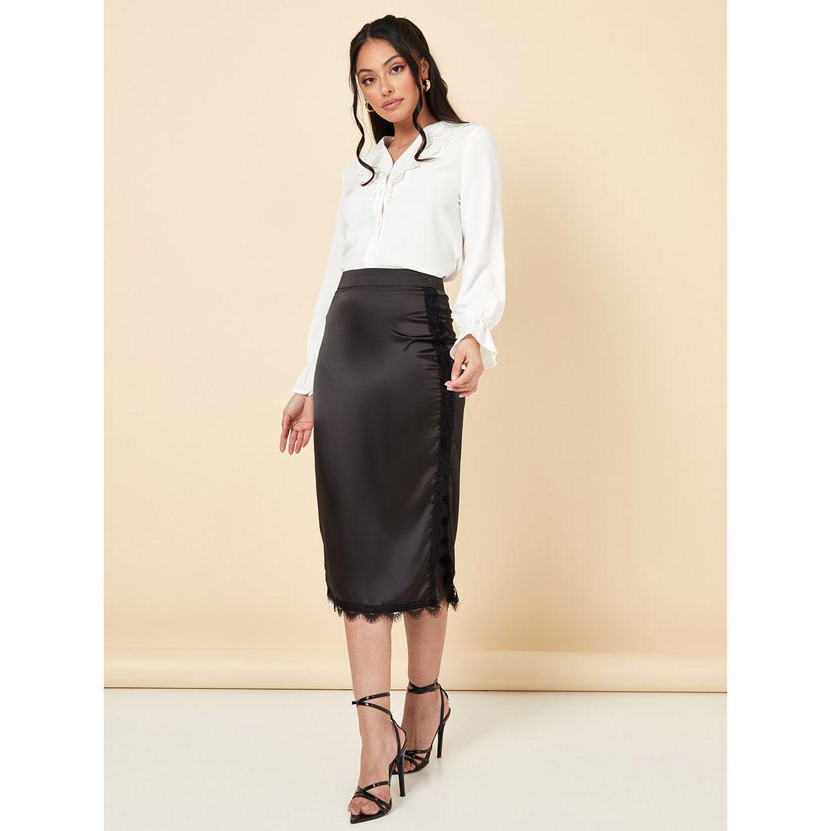 بلوزة بتداخلات دانتيل واكمام طويلة من ريد تايب-women-clothing-shirtsandblouses-blouses-image-2