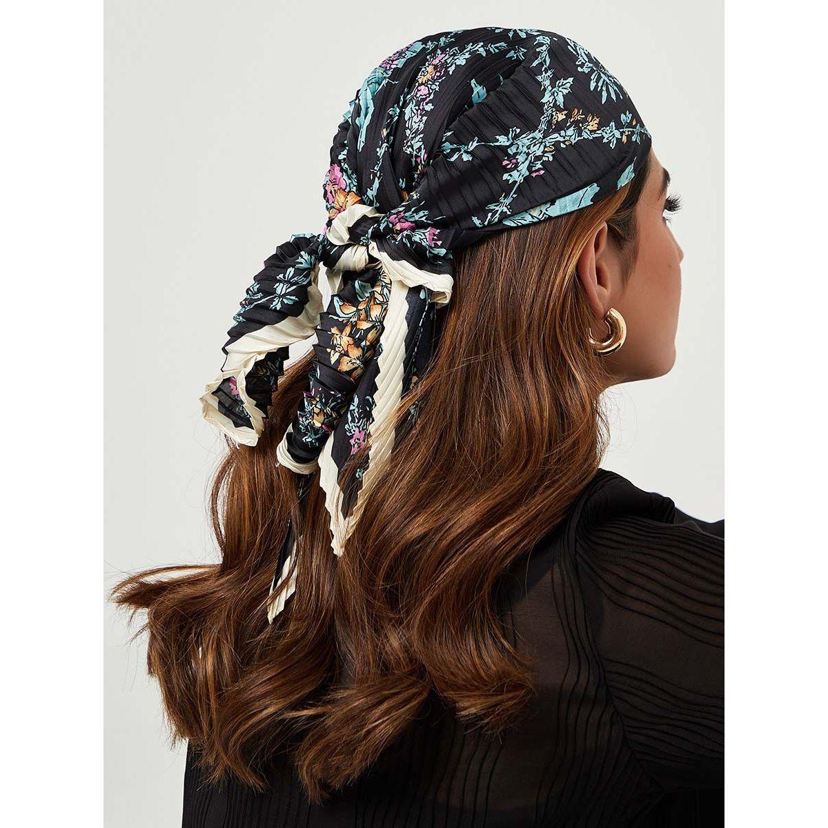 وشاح رأس مطبع بزهور من ستايلي-women-winterwear-scarves-image-1