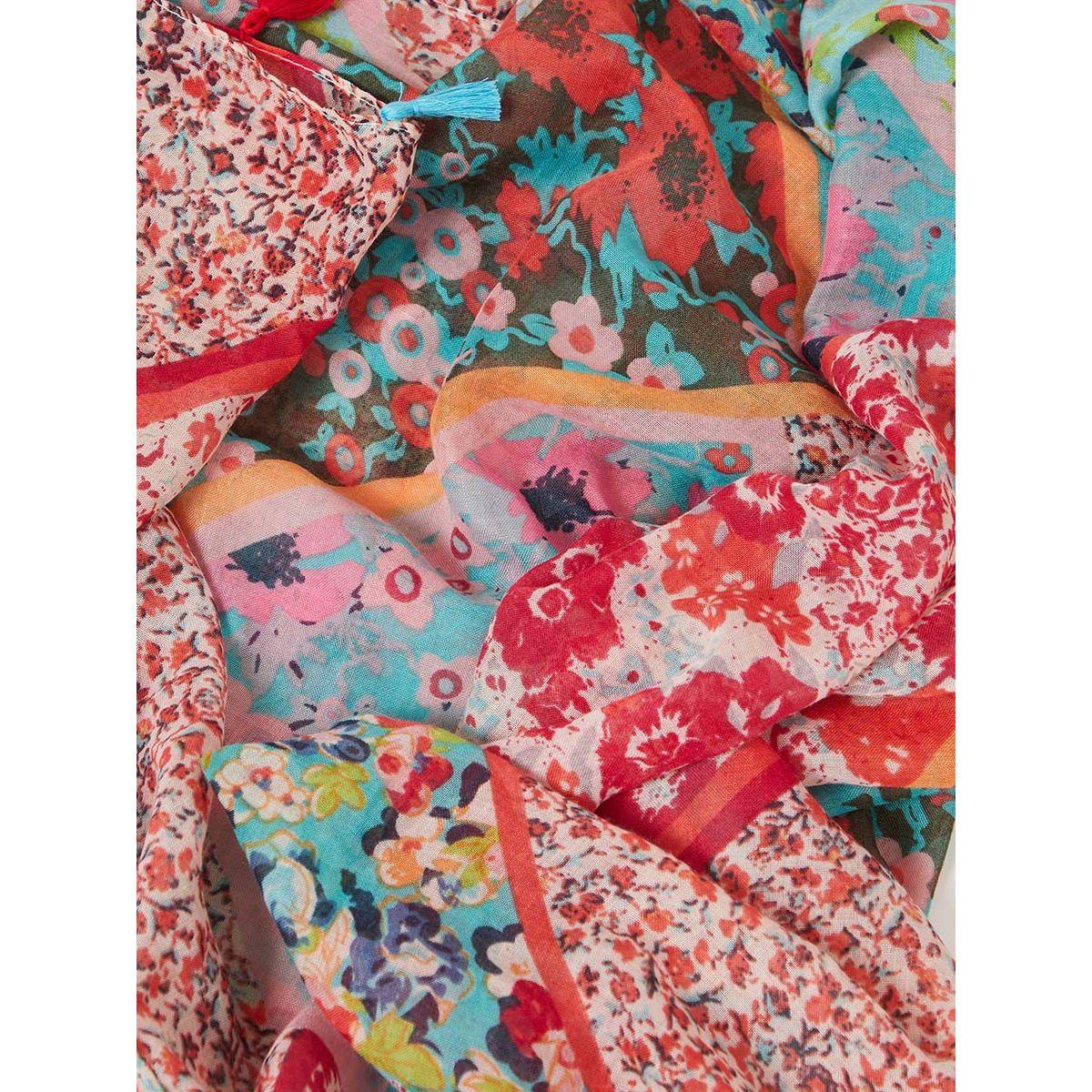 وشاح مطبع ومزين بشراشيب من ستايلي-women-winterwear-scarves-image-3