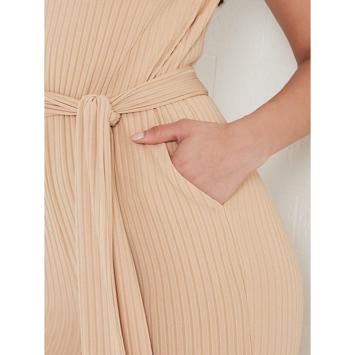 جمبسوت مضلع باكمام قصيرة من ريد تايب-women-clothing-jumpsuits-image-4