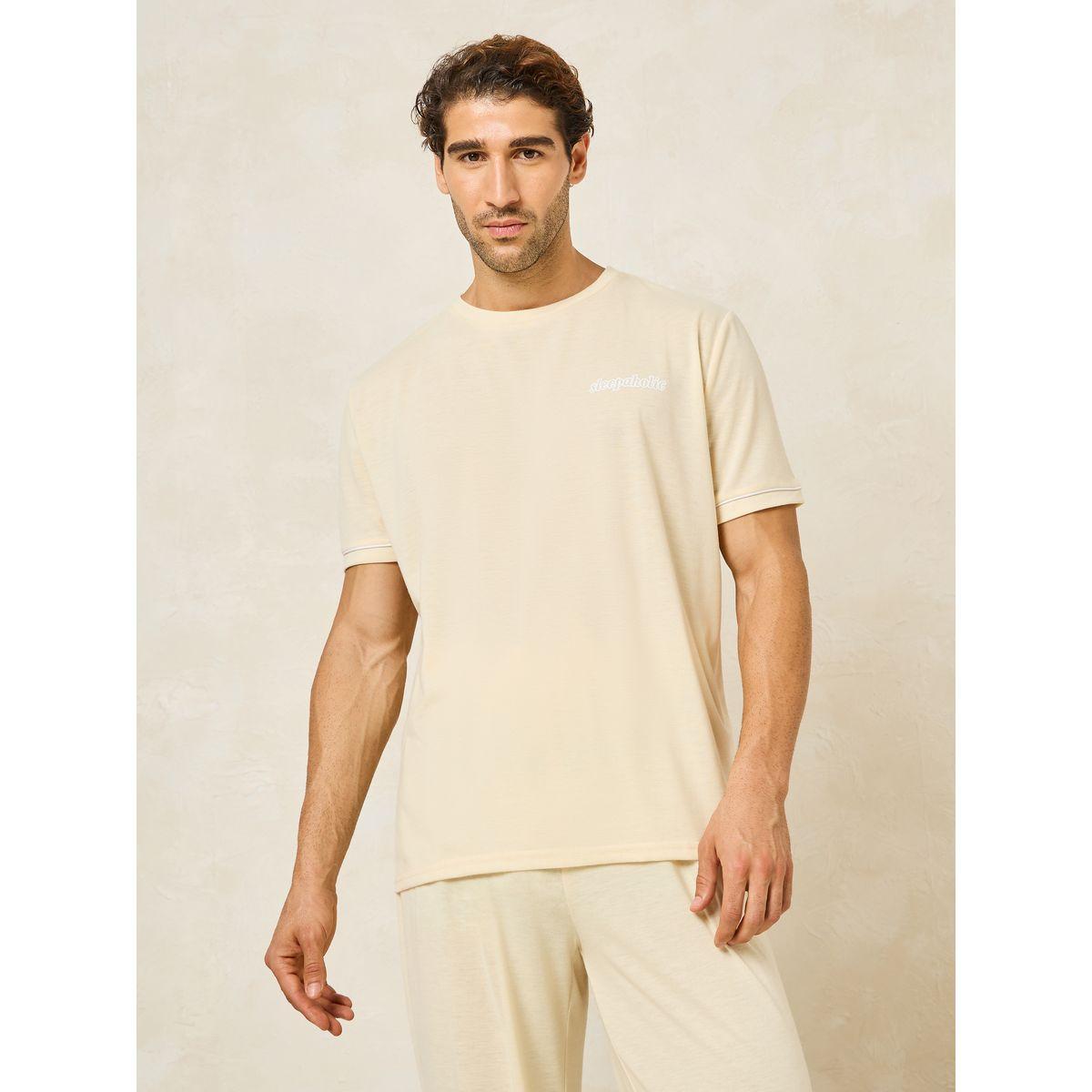 Styli Unwind Minimal Print T-Shirt & Piping Detail Pyjama Set-men-clothing-nightwear-sets-image-2