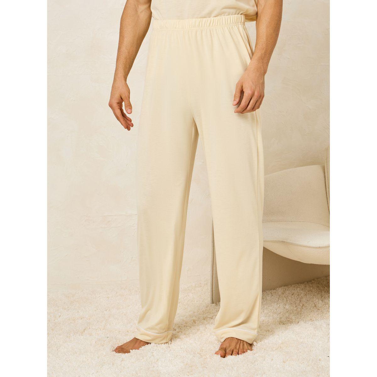 Styli Unwind Minimal Print T-Shirt & Piping Detail Pyjama Set-men-clothing-nightwear-sets-image-4