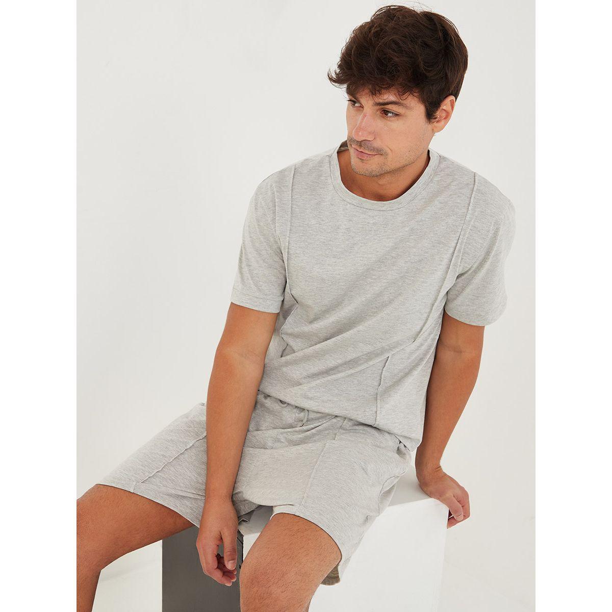 طقم للنوم من ( شورت + تيشيرت ) من ستايلي-men-clothing-nightwear-sets-image-1