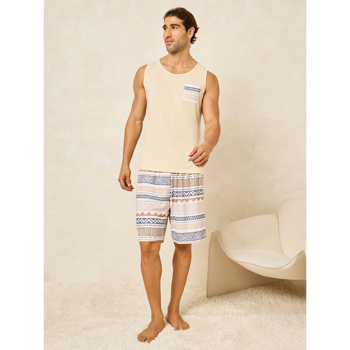 مجموعة من شورت مع تيشيرت كت بتفاصيل جيب-men-clothing-nightwear-sets-image-1
