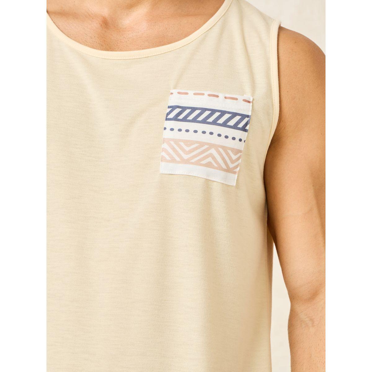 مجموعة من شورت مع تيشيرت كت بتفاصيل جيب-men-clothing-nightwear-sets-image-3