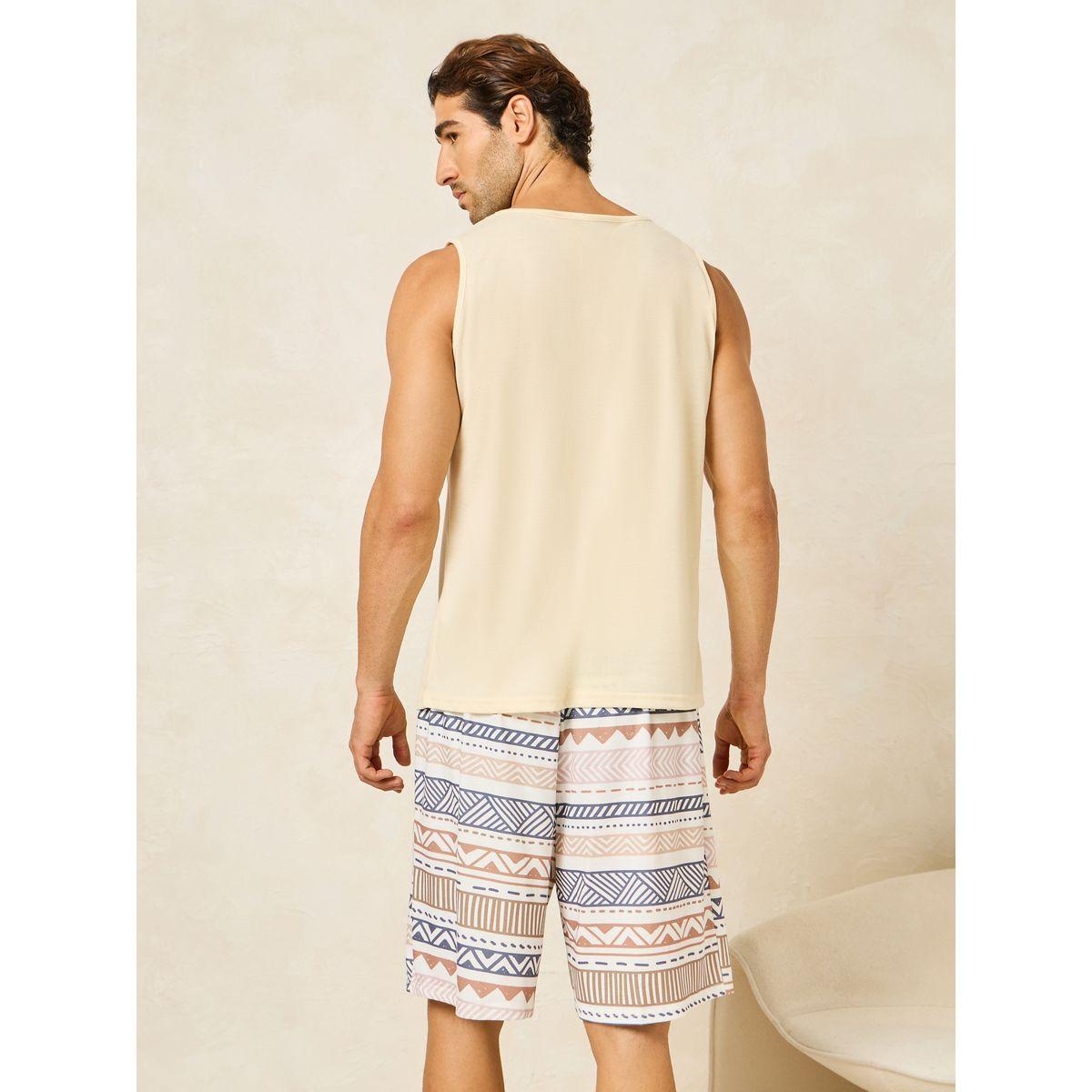 مجموعة من شورت مع تيشيرت كت بتفاصيل جيب-men-clothing-nightwear-sets-image-5