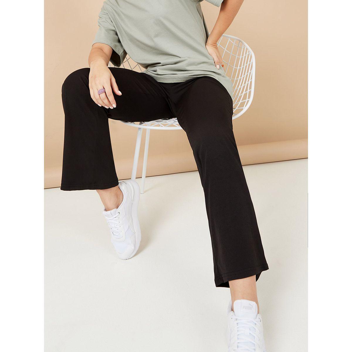 بنطال مضلع بخصر مطاطي-women-clothing-bottoms-trousers-image-1