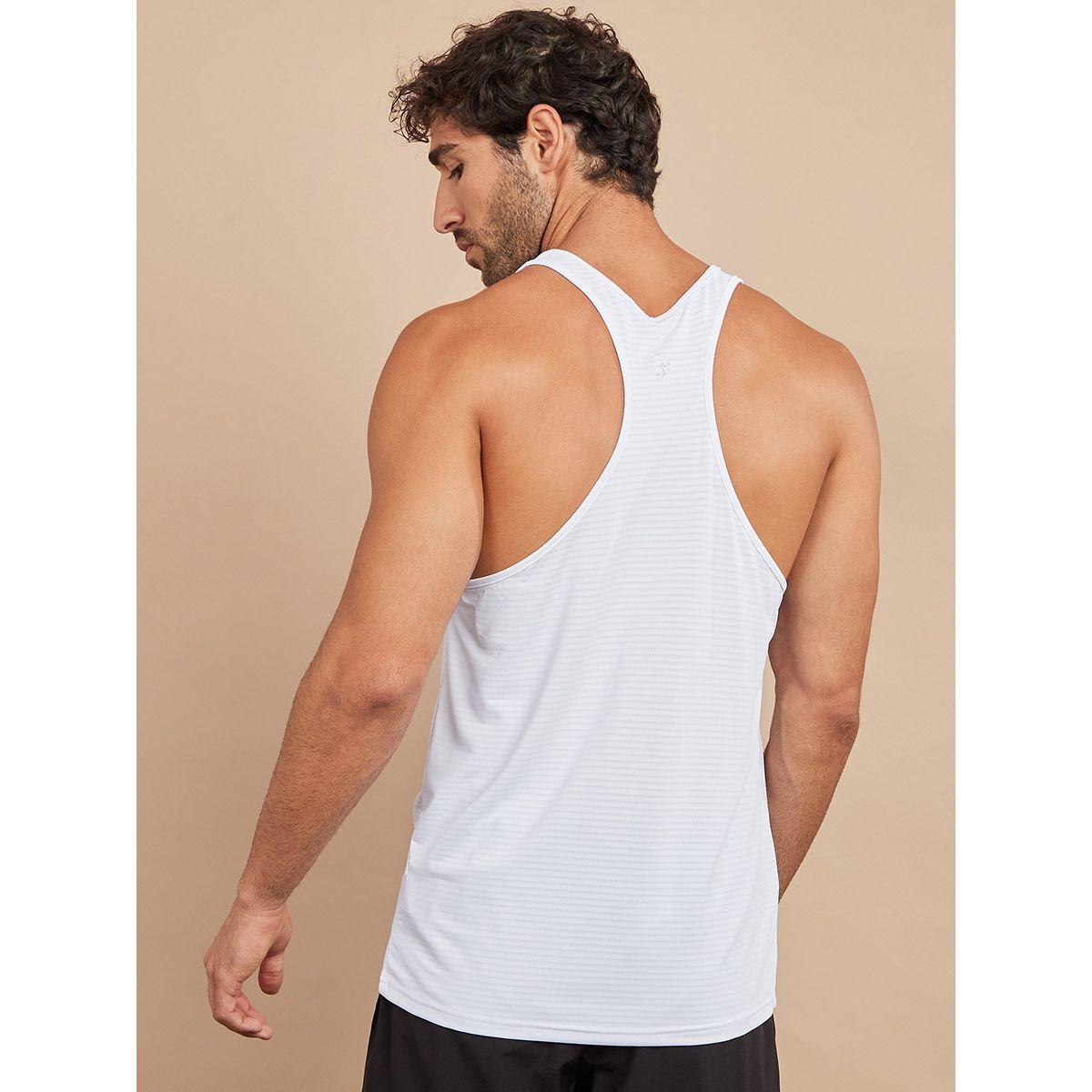 تيشيرت كت بتفاصيل بارزة الملمس من ريد تايب-men-clothing-sportswearandactivewear-tshirtsandpolos-image-4