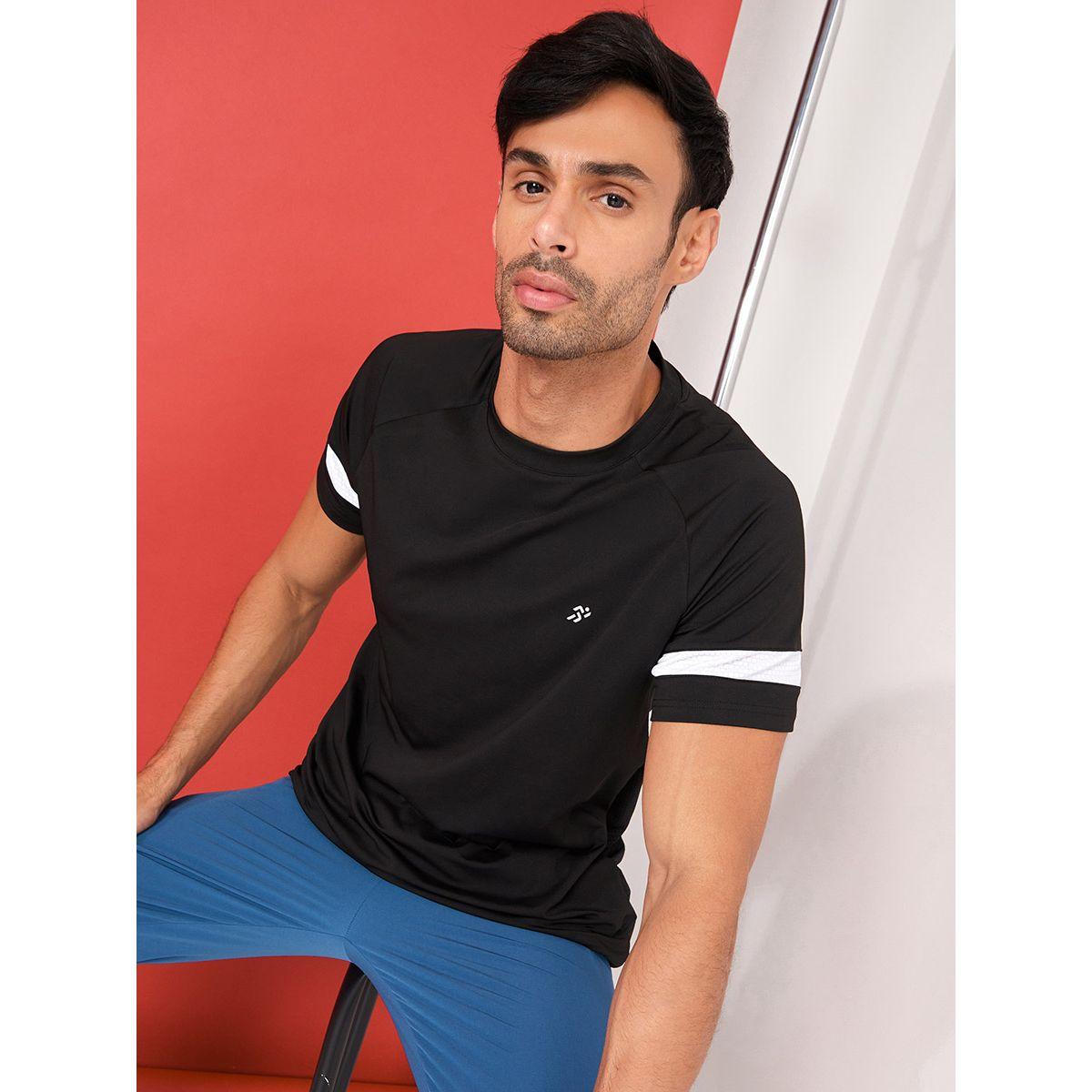 Styli Textured Back Panel Regular Fit Running T-shirt with Contrast Sleeve Detail-men-clothing-sportswearandactivewear-tshirtsandpolos-image-1