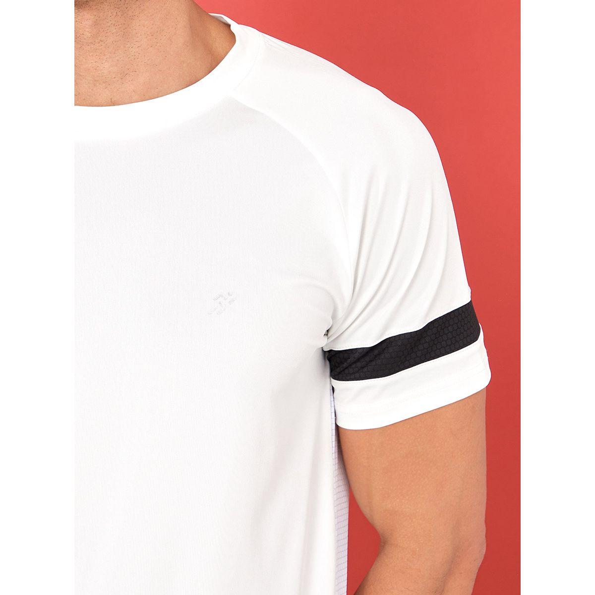 Styli Textured Back Panel Regular Fit Running T-shirt with Contrast Sleeve Detail-men-clothing-sportswearandactivewear-tshirtsandpolos-image-3