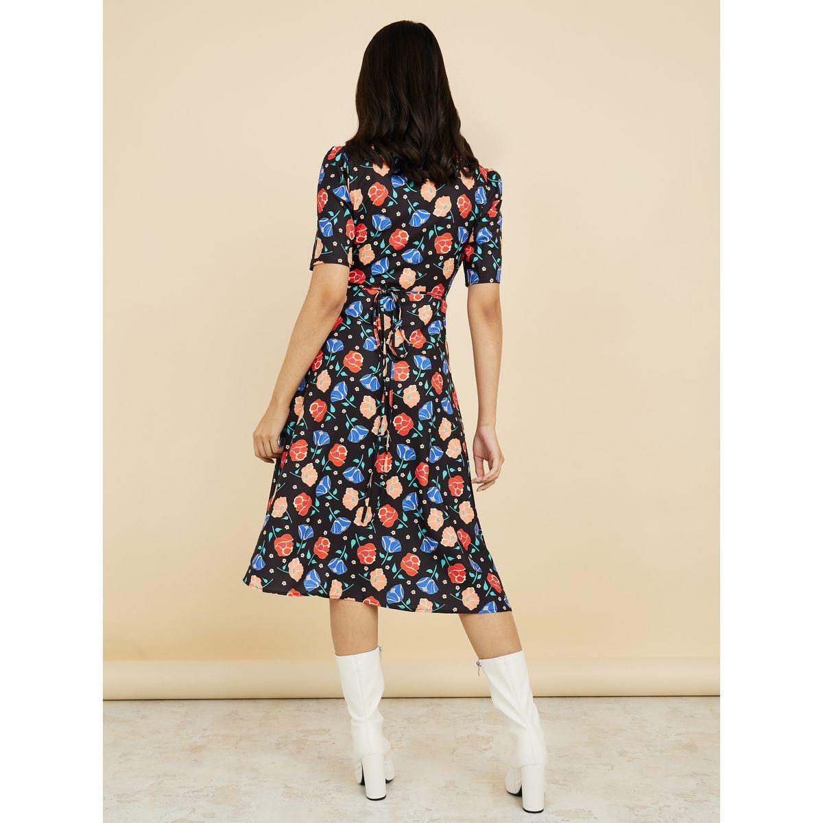 فستان ميدي بنمط لف من ستايلي-women-clothing-dresses-image-4