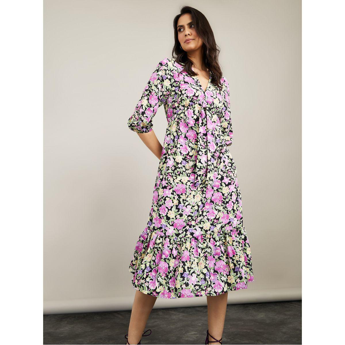 Styli V Neck Cuffed 3/4 Sleeves Floral Print Midi Dress-women-clothing-dresses-image-1