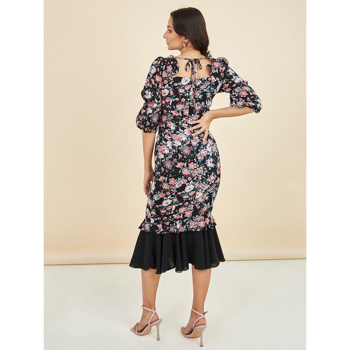 Styli 3/4 Sleeves Floral Print Square Neck Bodycon Midi Dress-women-clothing-dresses-image-5