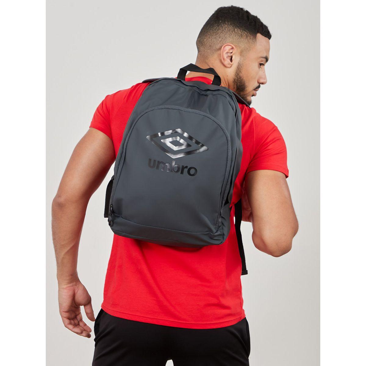 Umbro Tech Training Backpack-men-bags-image-2
