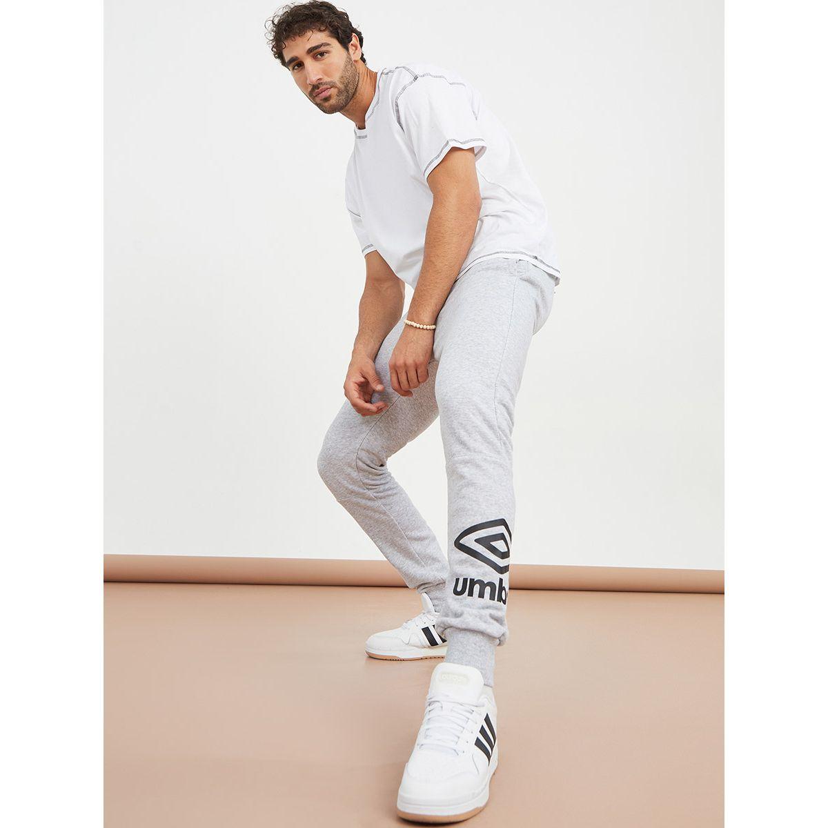 بنطال جوغر مطبع بشعار امبرو-men-clothing-bottoms-joggers-image-4