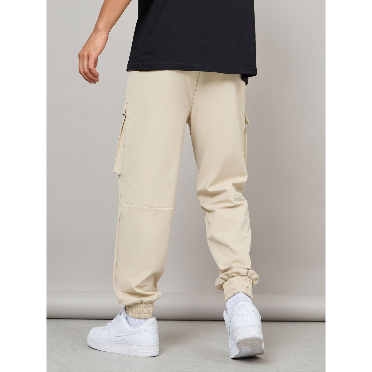 جوغر بنمط كارجو وقصة واسعة-men-clothing-bottoms-joggers-image-4