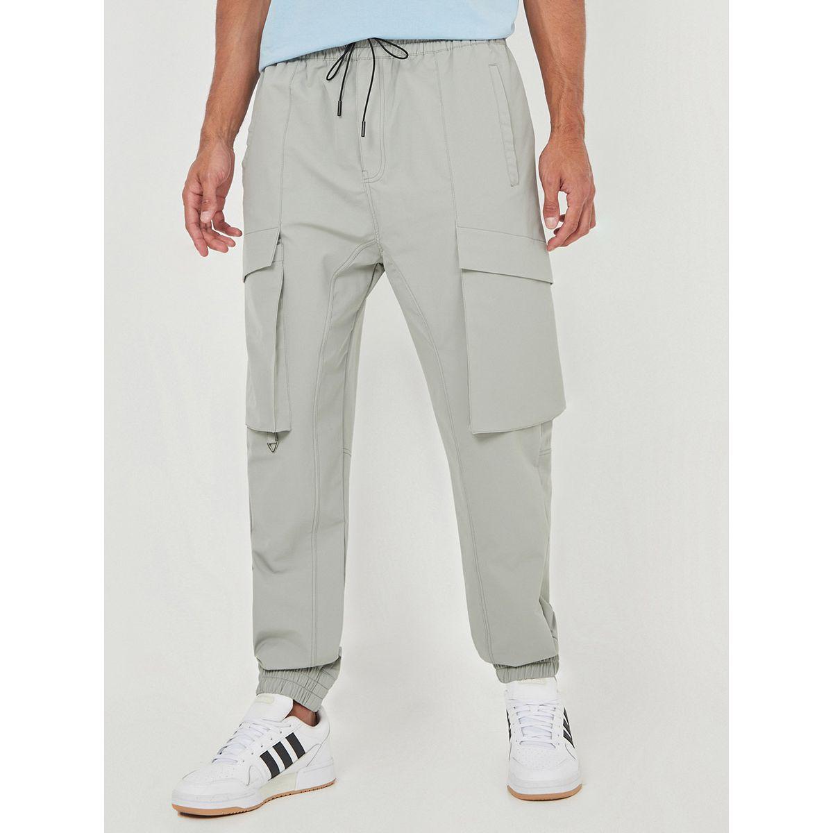 جوغر بنمط كارجو وقصة واسعة من ستايلي-men-clothing-bottoms-joggers-image-1