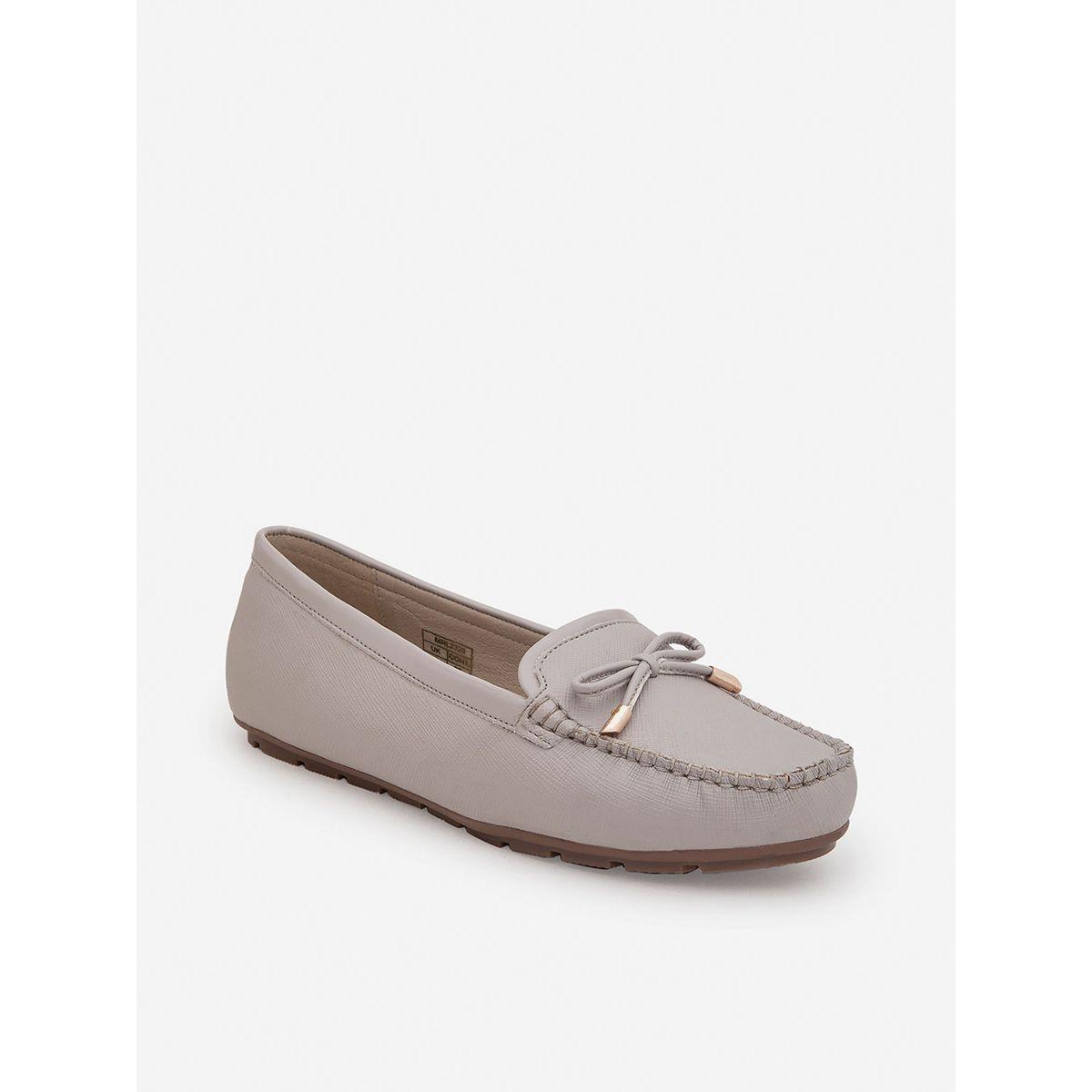 Bow Detail Round Toe Loafer-women-shoes-loafersandmoccasins-image-3