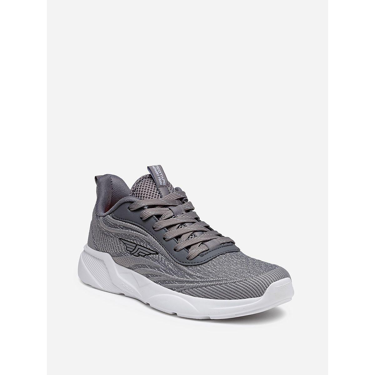 حذاء تدريب مزين بشعار-sports-men-shoes-image-2