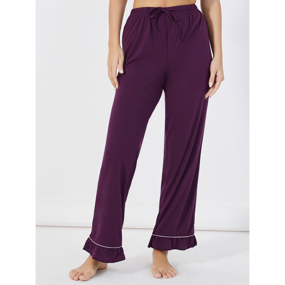 طقم من بنطال بيجاما مع بلوزة بتفاصيل محزوزة-women-clothing-nightwear-pyjamas-longsets-image-5