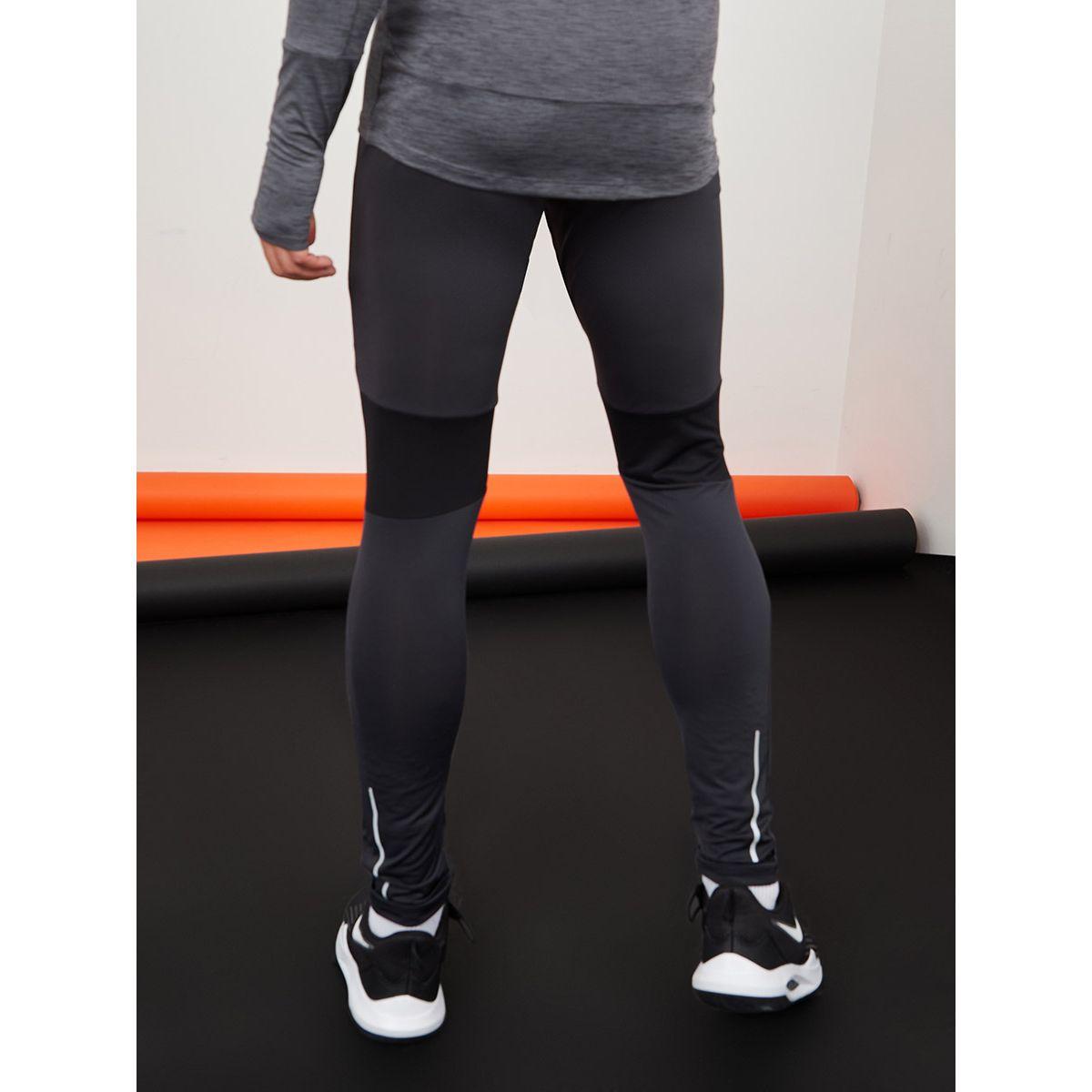 Umbro Pro Training Elite Compression Leggings-sports-men-clothing-bottoms-image-4