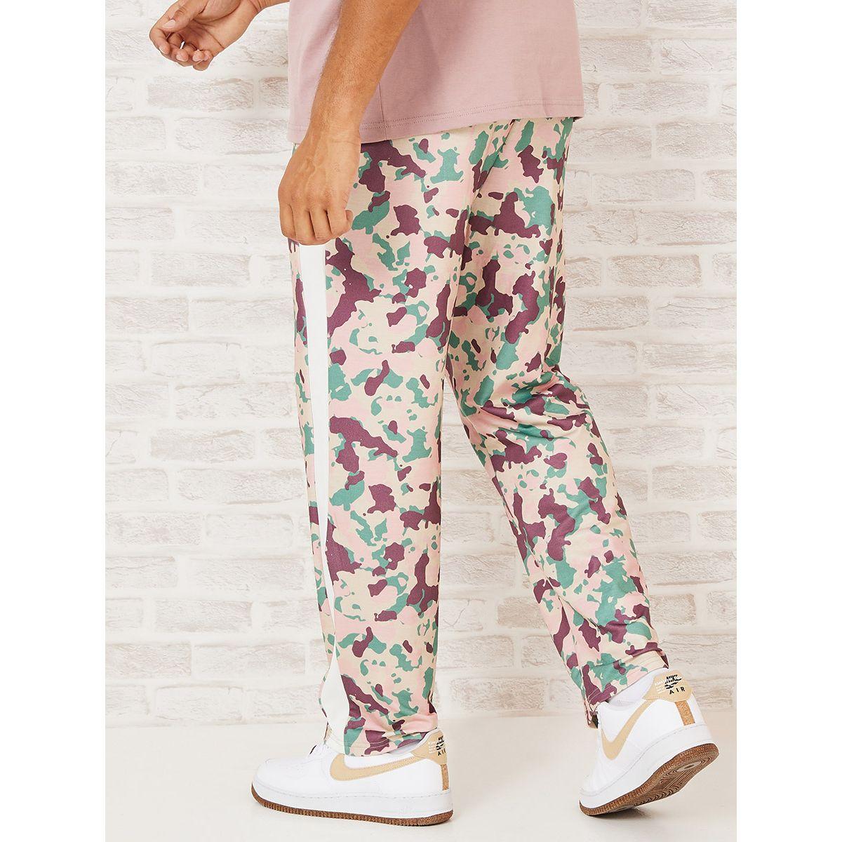 جوغر مطبع بطبعة كاموفلاج-men-clothing-bottoms-joggers-image-4