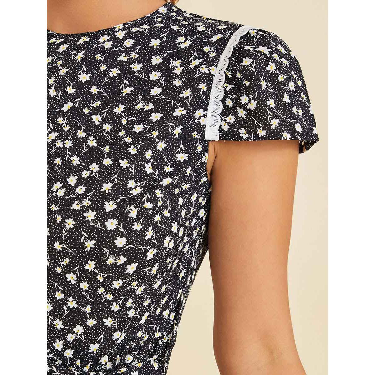 Styli Cap Sleeves Ditsy Print A-Line Maxi Dress-women-clothing-dresses-image-3