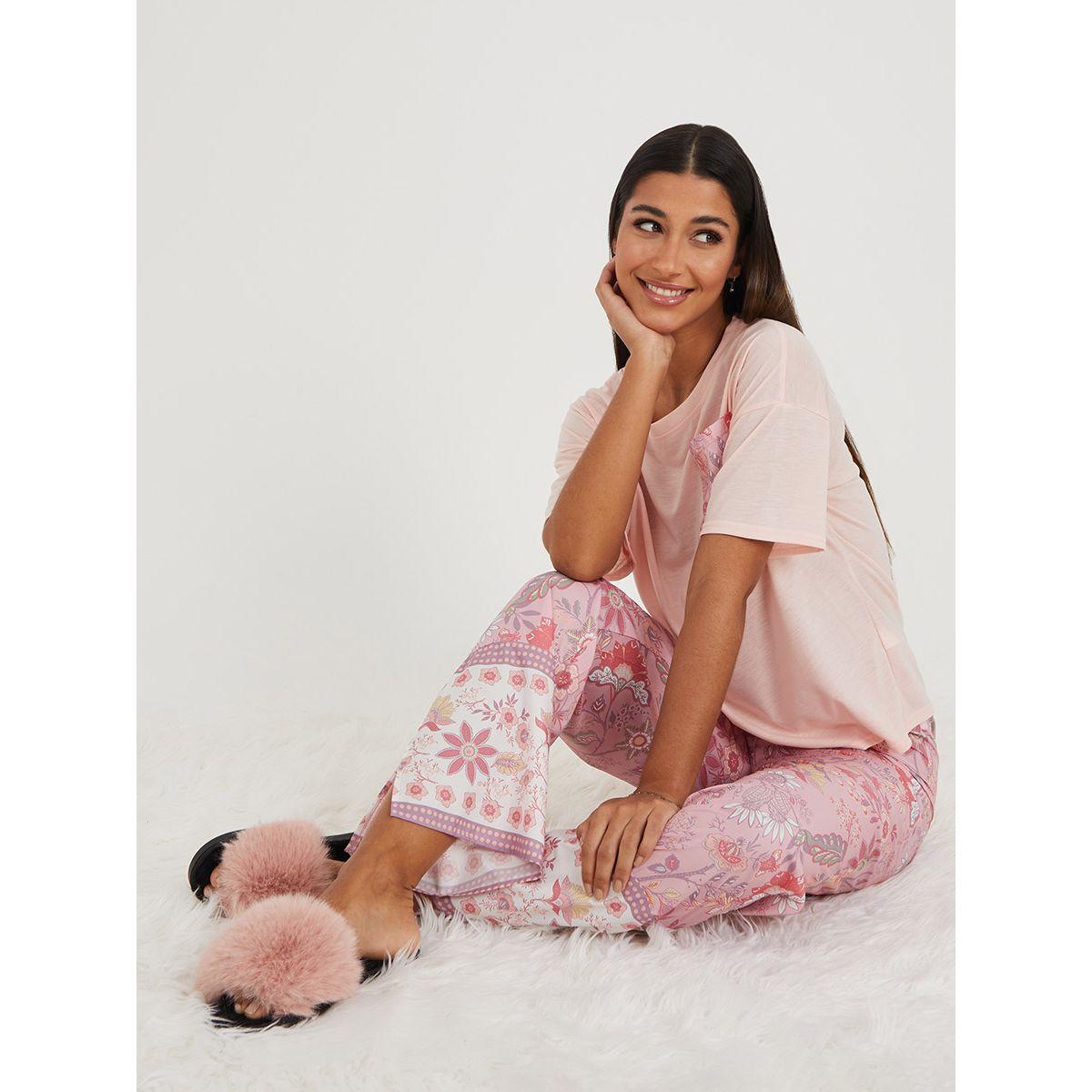 طقم بيجاما من ( بنطال + تيشيرت )-women-clothing-nightwear-pyjamas-longsets-image-1