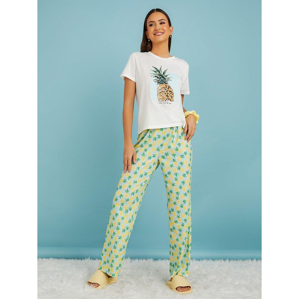 Styli Unwind Pineapple Graphic T-shirt and AOP Pyjama Set-women-clothing-nightwear-pyjamas-longsets-image-2