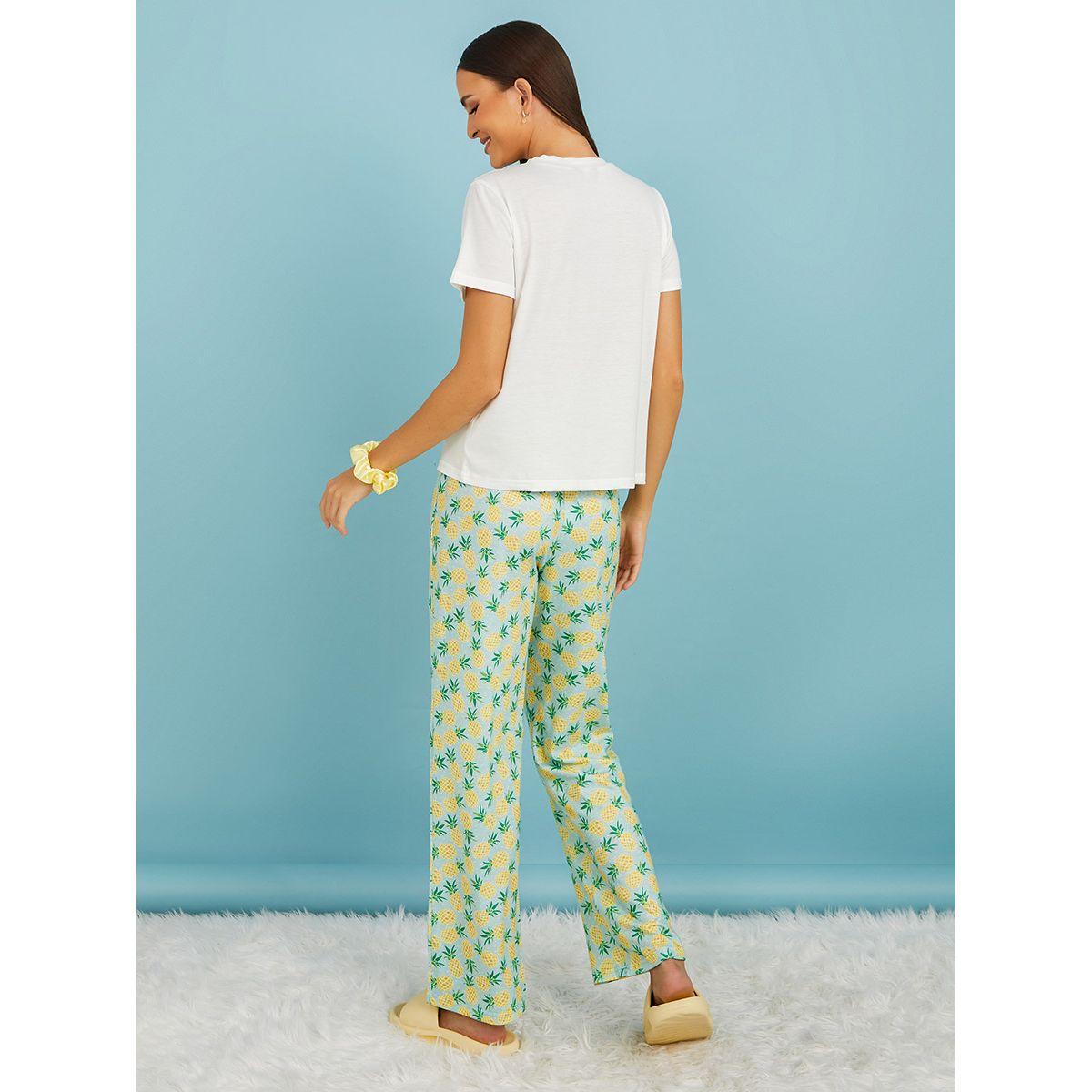 Styli Unwind Pineapple Graphic T-shirt and AOP Pyjama Set-women-clothing-nightwear-pyjamas-longsets-image-6