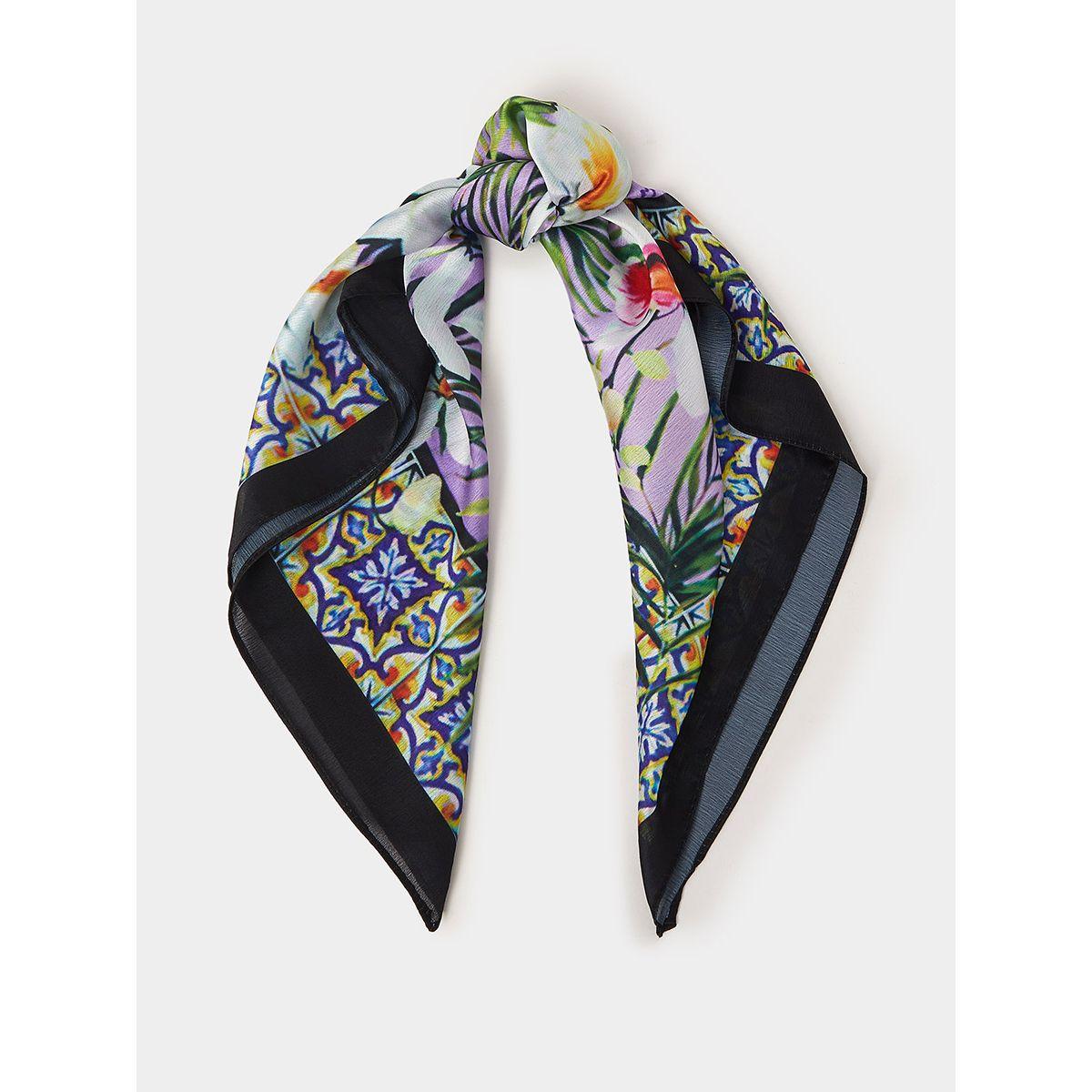 وشاح راس مطبع بزهور-women-winterwear-scarves-image-1