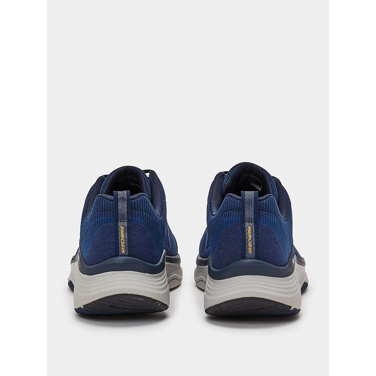Skechers D'Lux Fitness Sneakers-men-shoes-sneakers-image-3