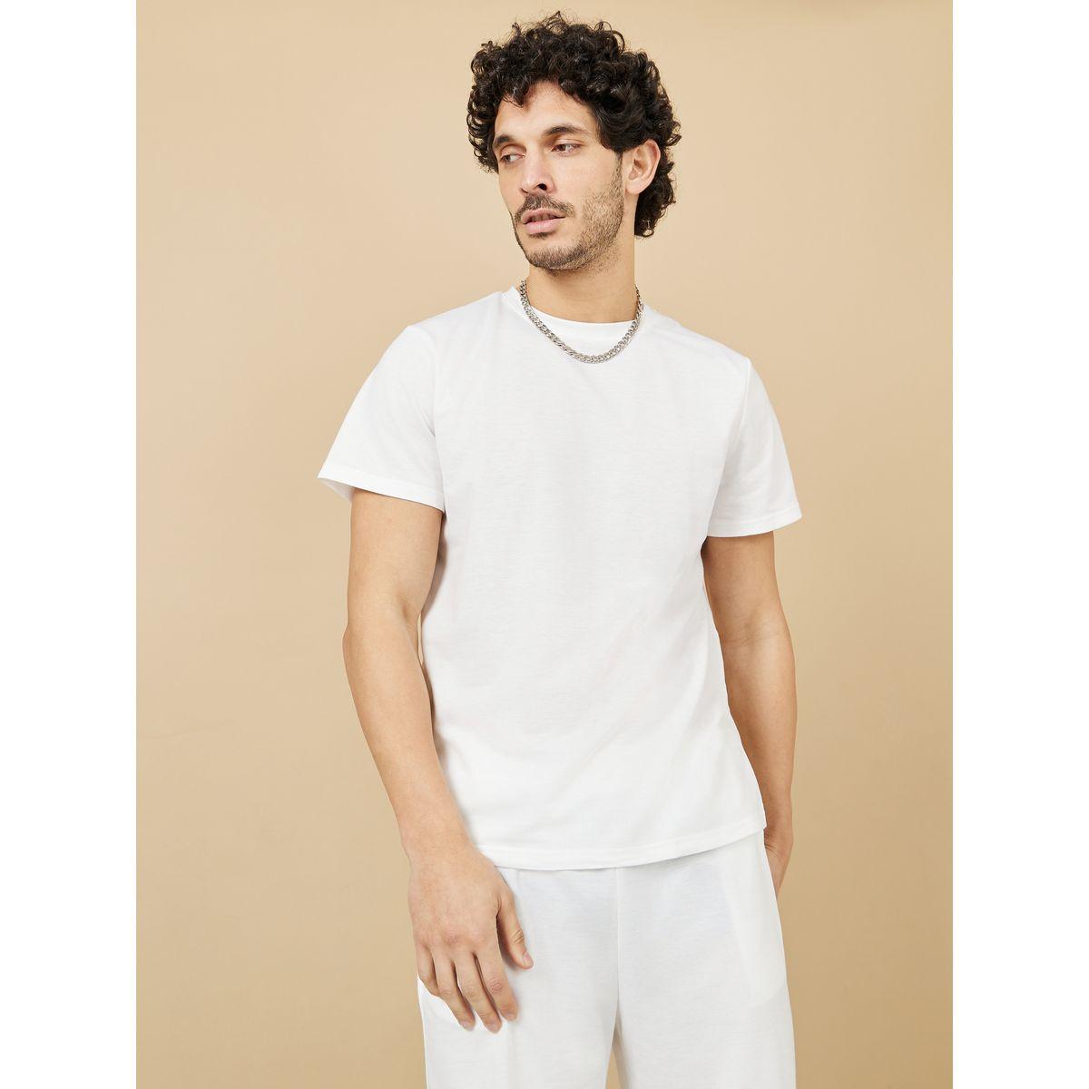 Styli Solid Round Neck T-shirt and Shorts Co-Ord Set-men-clothing-coordsets-image-3