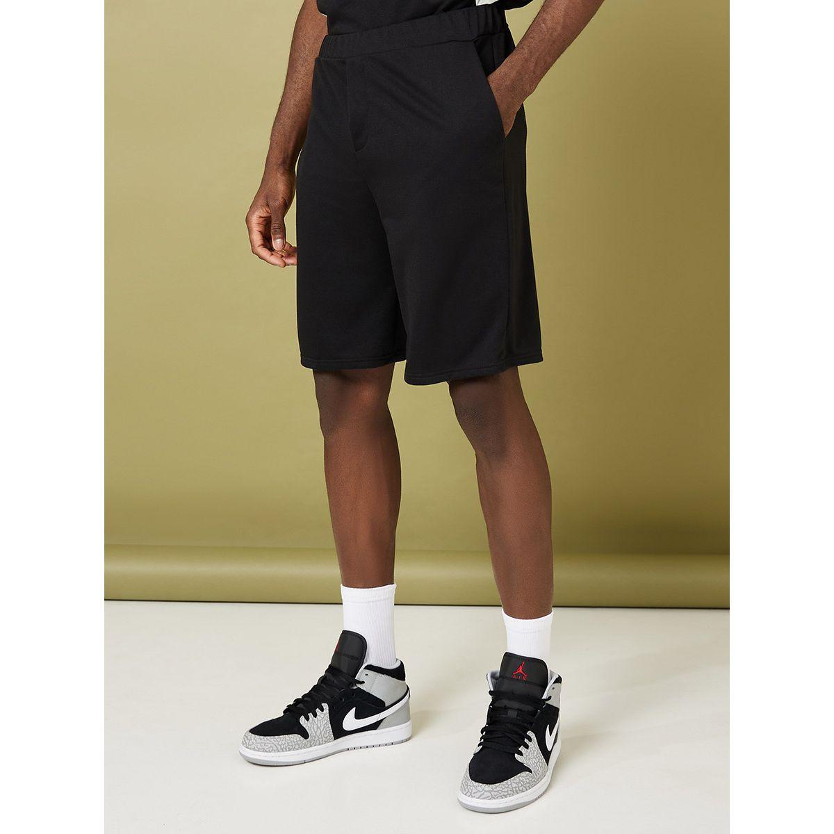 طقم منسق من ( شورت + تيشيرت )-men-clothing-coordsets-image-5