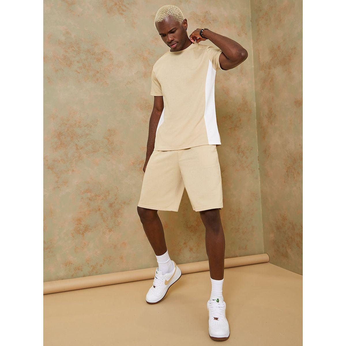 طقم منسق من ( شورت + تيشيرت )-men-clothing-coordsets-image-1