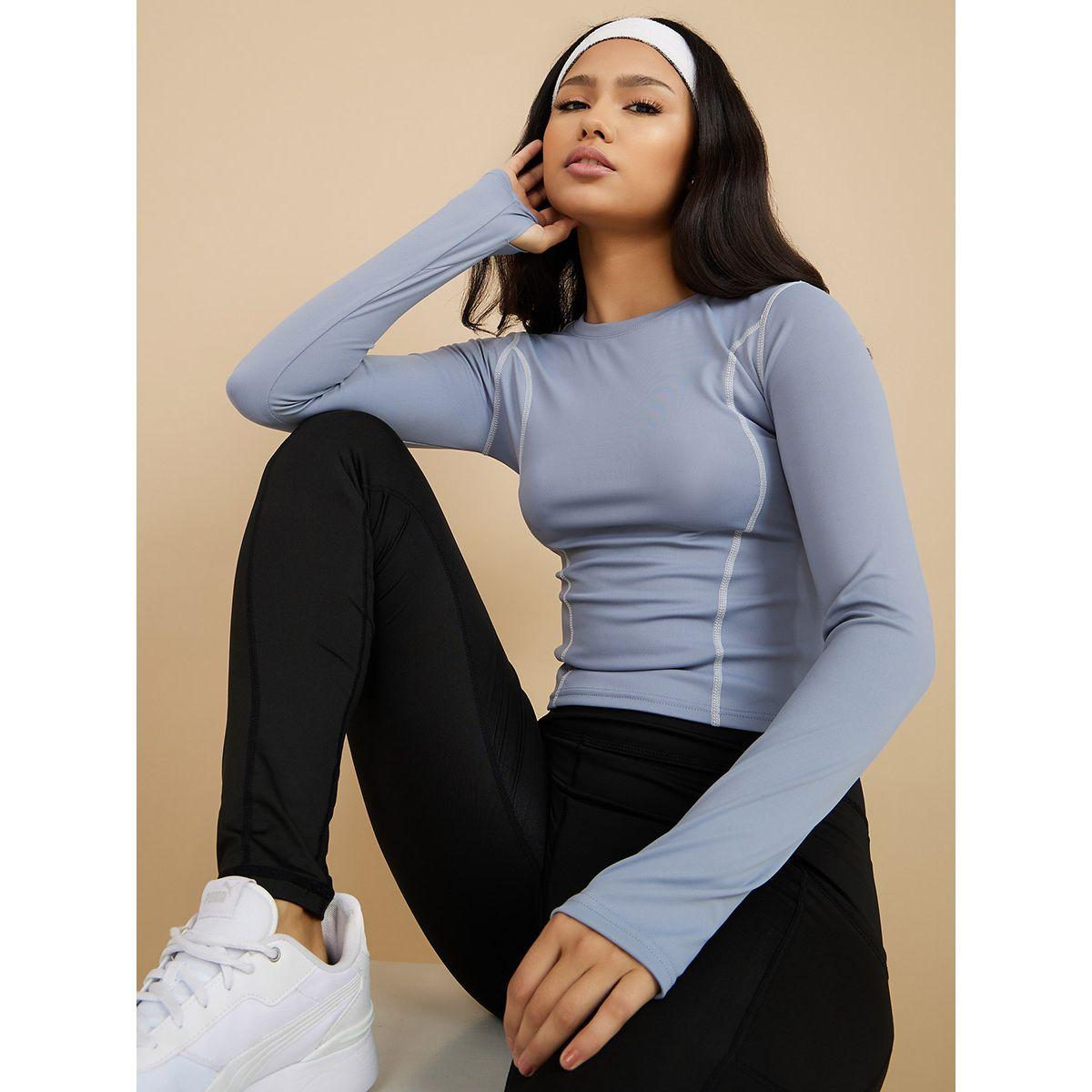 بلوزة رياضية بتداخلات درزات-women-clothing-sportswearandactivewear-tshirtsandvests-image-1