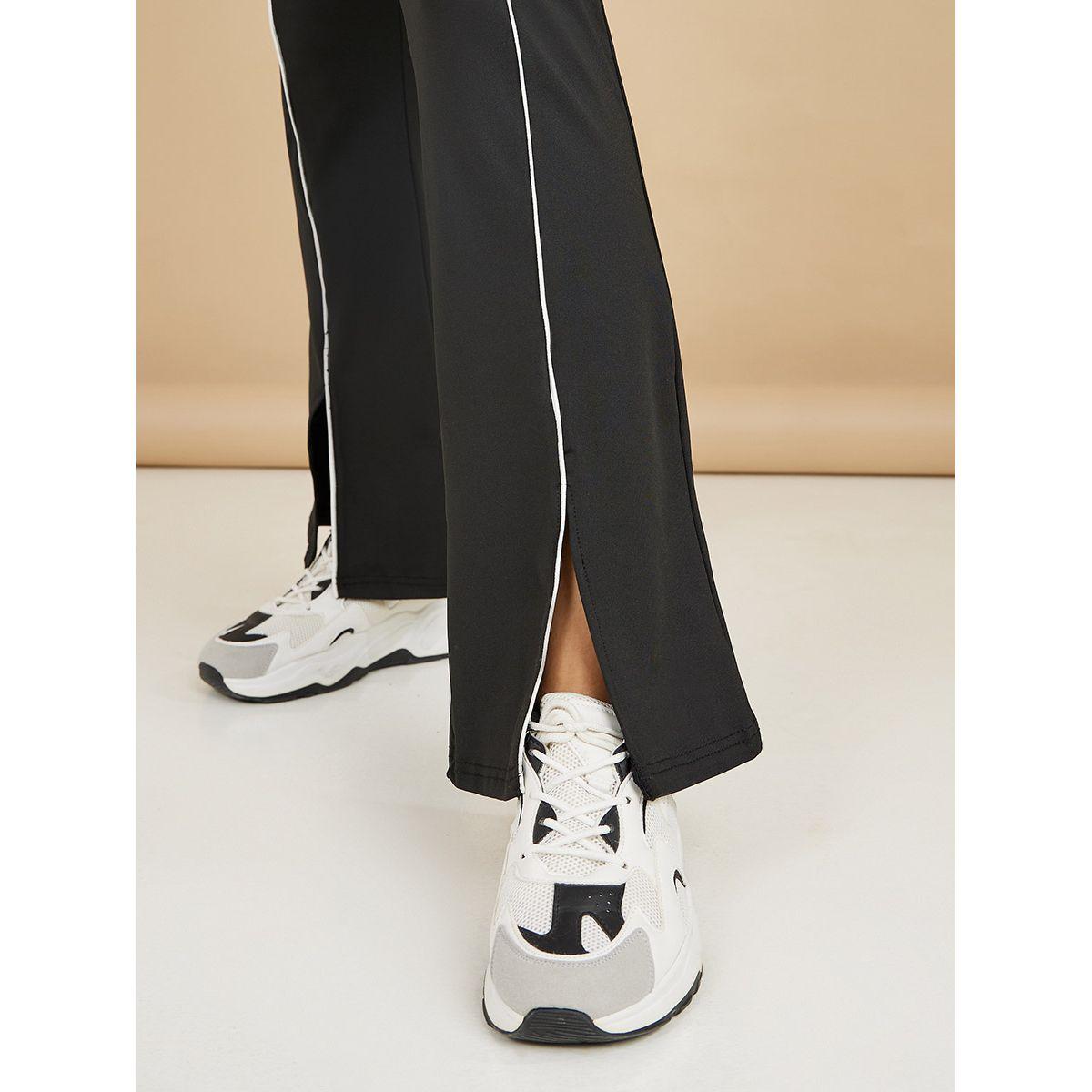 Styli Active Contrast Piping Front Split Activewear Flared Pants-women-clothing-sportswearandactivewear-bottoms-image-3