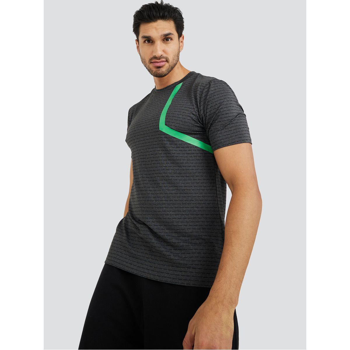 تيشيرت رياضي باكمام قصيرة-men-clothing-sportswearandactivewear-tshirtsandpolos-image-3