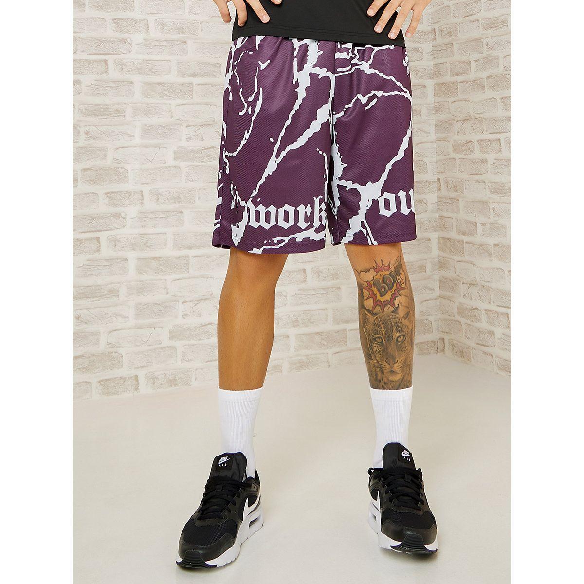شورت رياضي مطبع بكتابة-men-clothing-sportswearandactivewear-bottoms-image-2
